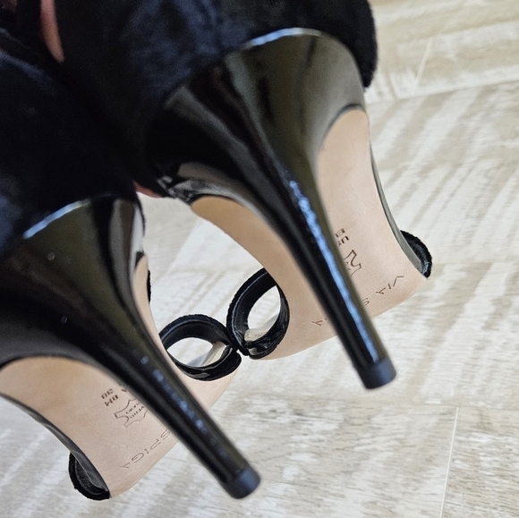 Via Spiga Vero Cuoio Leather Velvet Heel Sandals - Picture 8 of 16